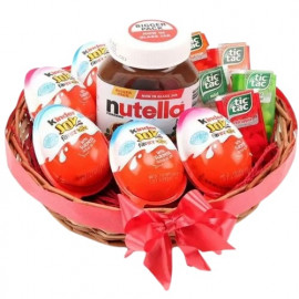 Box of sweets (Nutella, TicTac and Kinder)