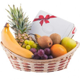 Deluxe 5kg Fruit Basket & Large Raffaello Box
