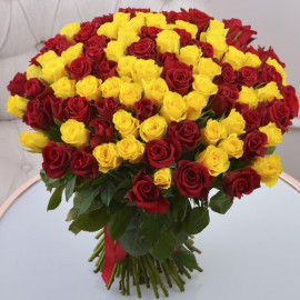 101 yellow and red roses 50 cm