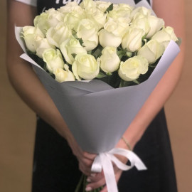 White roses 60 cm (select the number of flowers)