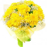 Bouquet of yellow chrysanthemums