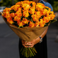 51 оранжевая роза 50 см