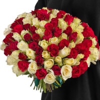 101 красная и белая роза 40 см
