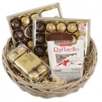 Подарочная корзина Ferrero (только в Риге)